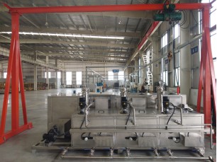 電動(dòng)葫蘆轉(zhuǎn)運(yùn)超聲波清洗烘干防銹設(shè)備